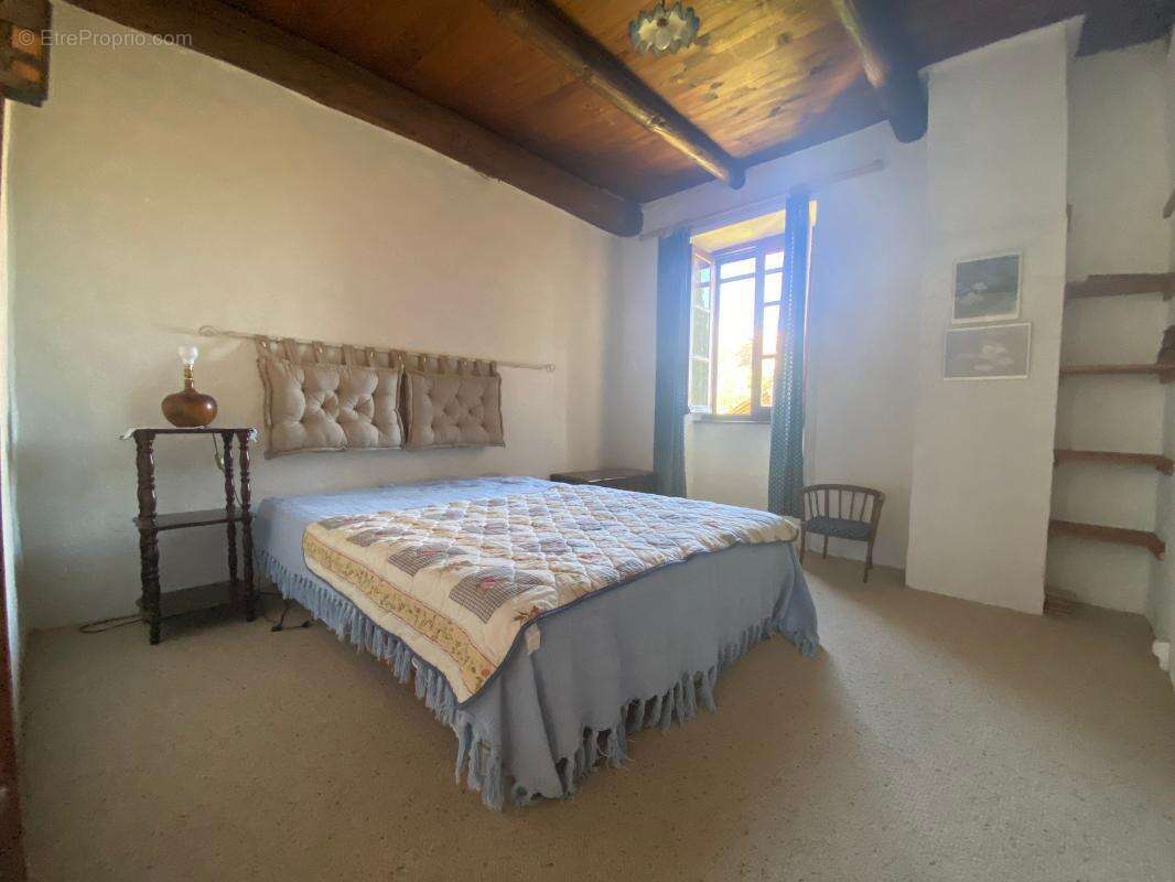 Maison à LABLACHERE