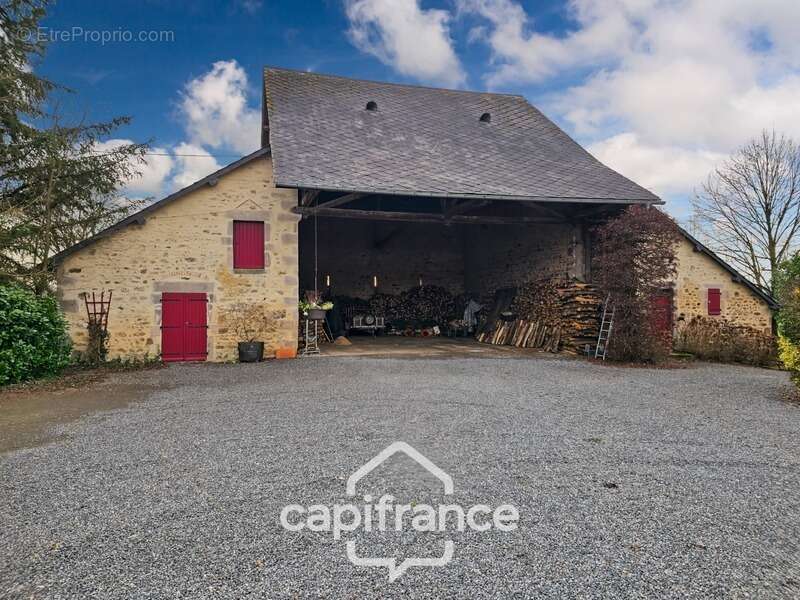 Dpt nièvre (58), MILLAY, Maison à vendre 9 pièces, 207m², 1.71 ha, piscine, dépendances, Morvan - photo 4