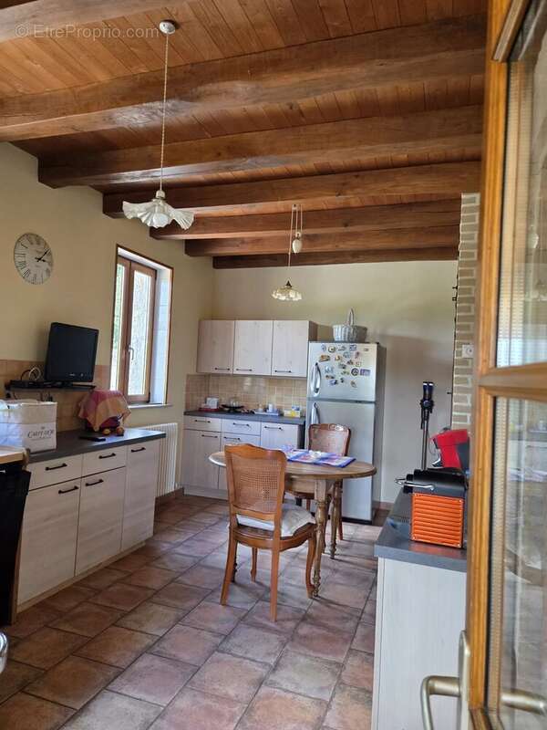 Maison 110 m² à Lauzes  - photo 8