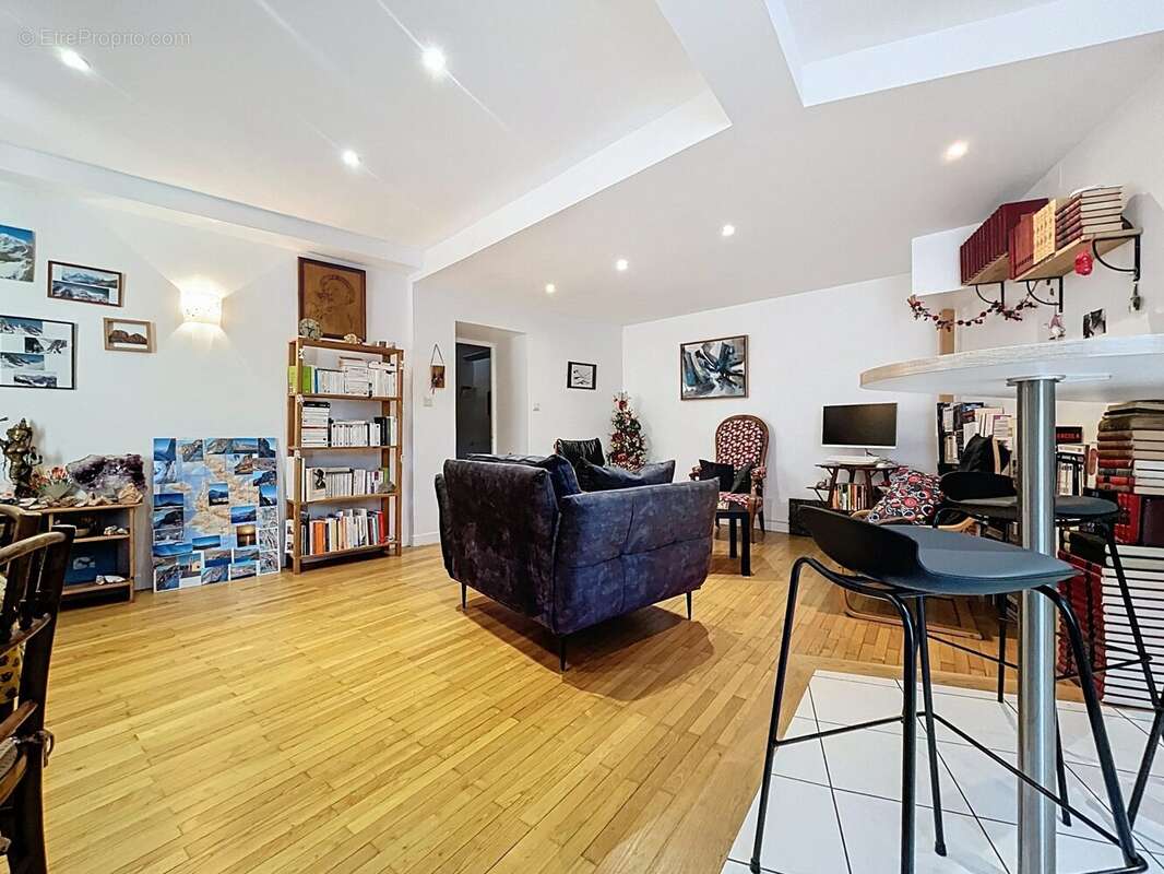 Appartement à SASSENAGE