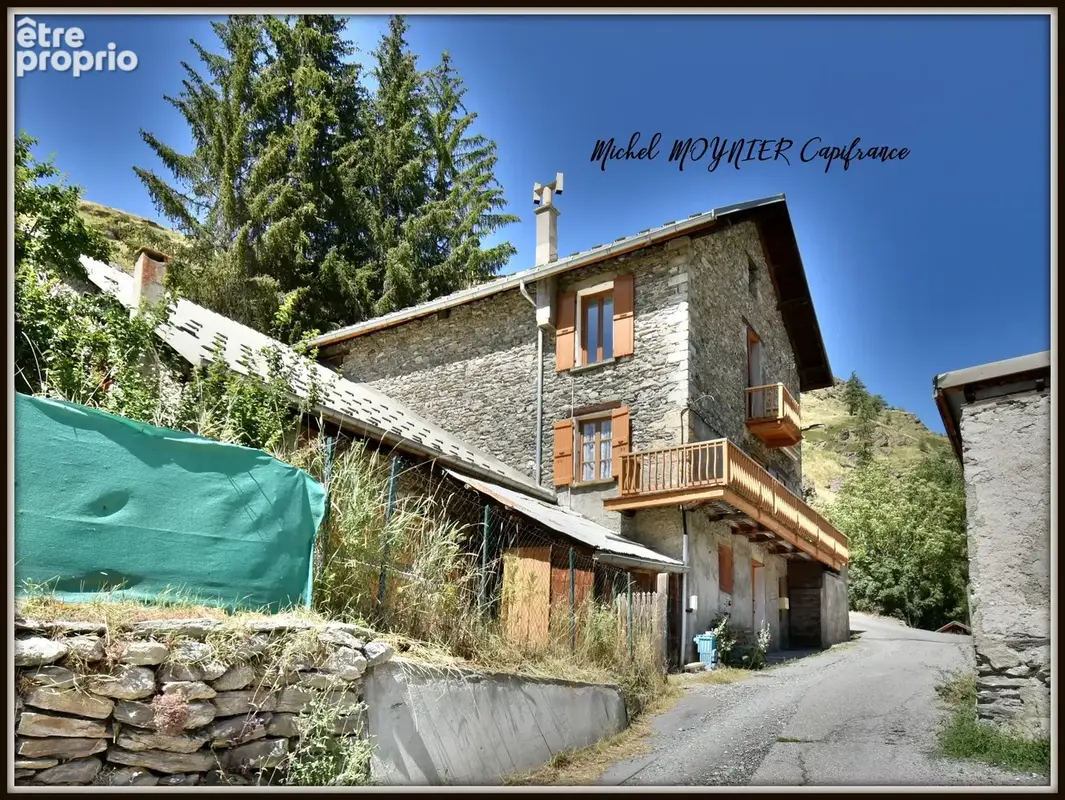  Une maison unique à Aiguilles, au cœur des montagnes du Queyras - photo 14