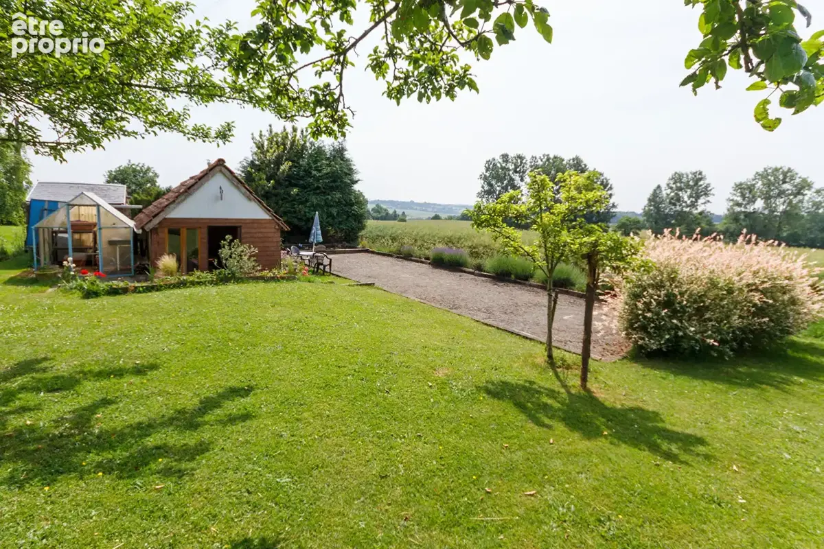 La Manche : Maison et deux gîtes dans un cadre champêtre paisible. - photo 17