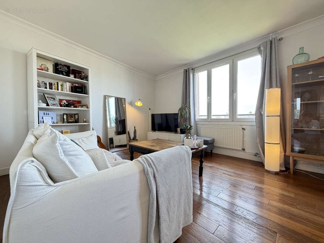 Appartement à SAINT-MAUR-DES-FOSSES