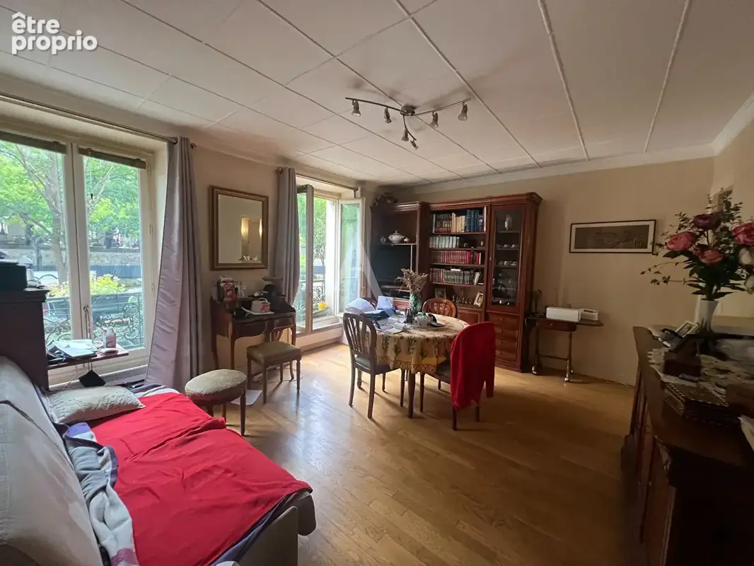 Appartement à PARIS-11E