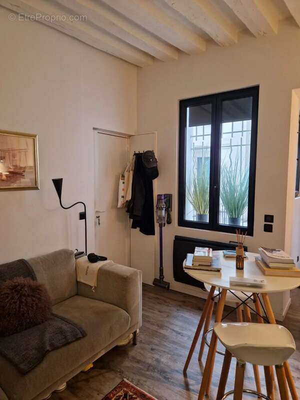 Appartement à PARIS-6E