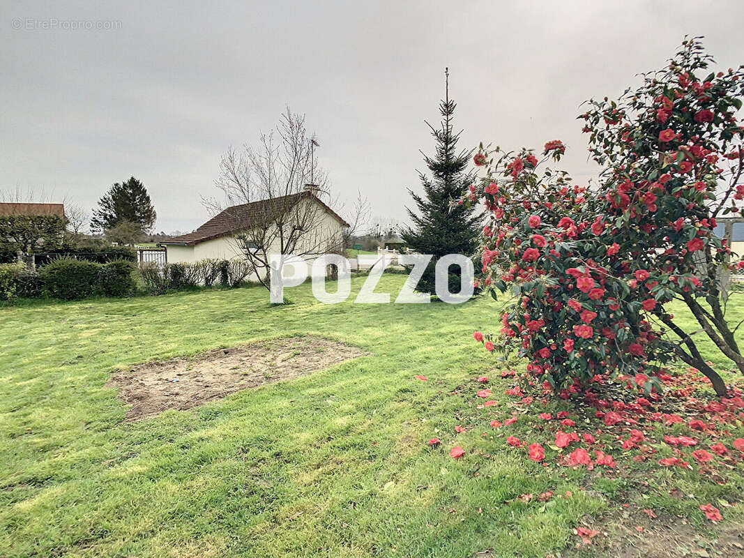 Maison à REFFUVEILLE