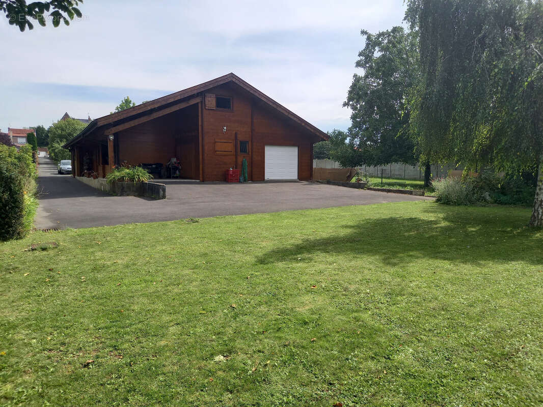 Maison à AIX-NOULETTE