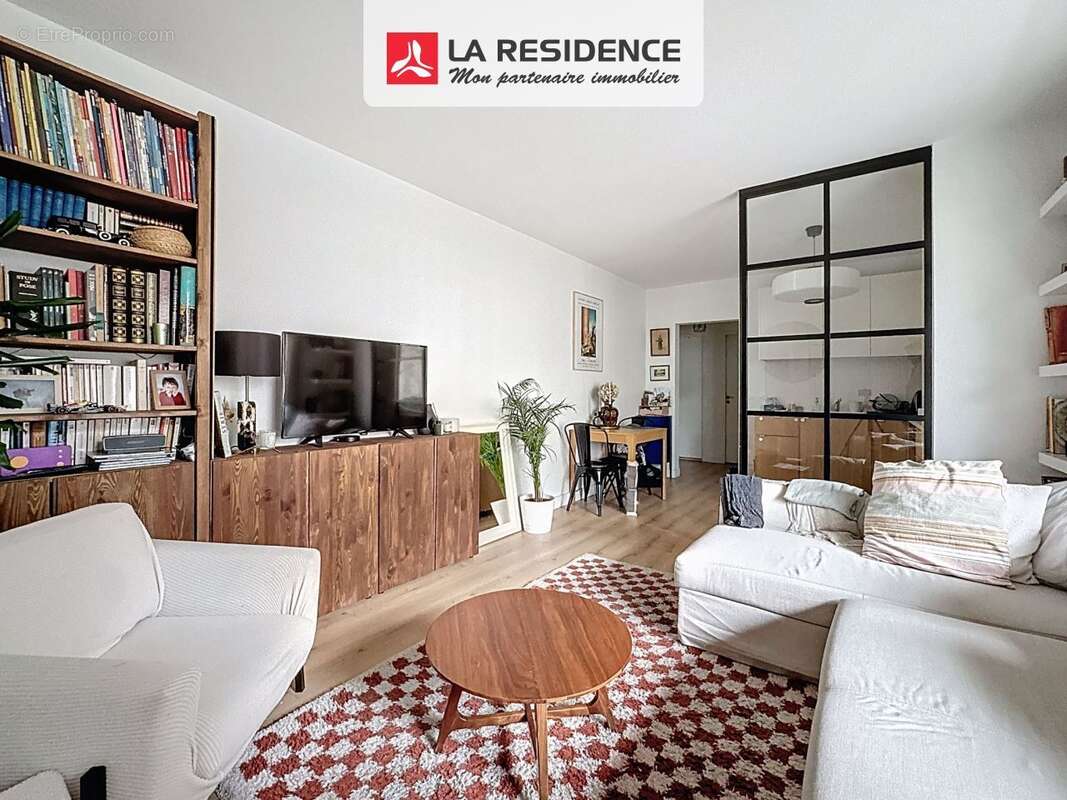 Appartement à PARIS-18E