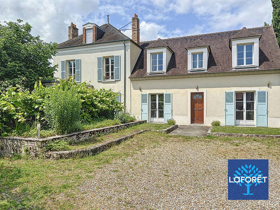 Maison à LA FERTE-ALAIS