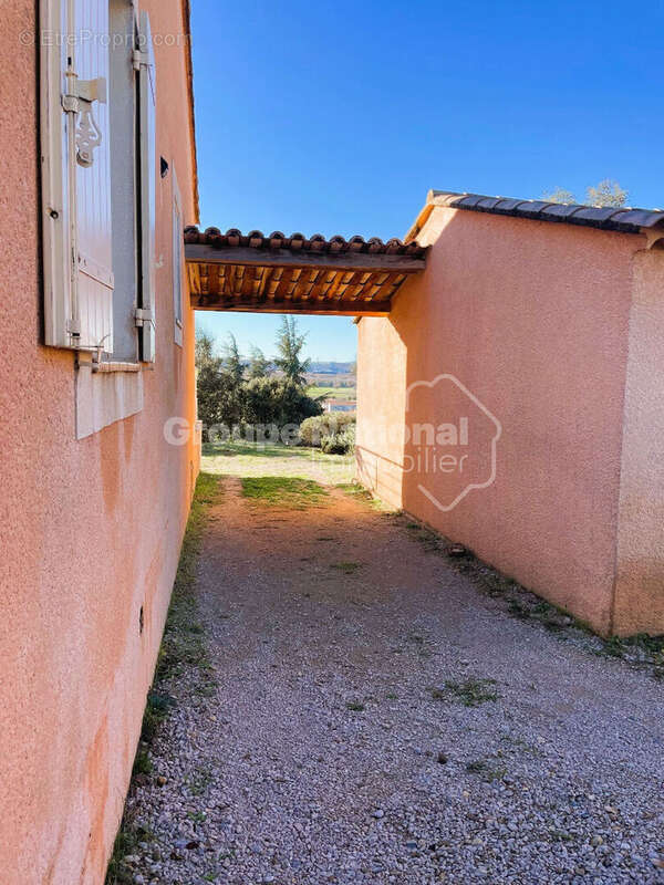 Maison à VINON-SUR-VERDON