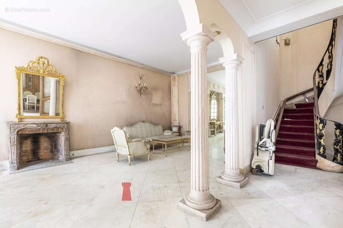 Maison à PARIS-16E