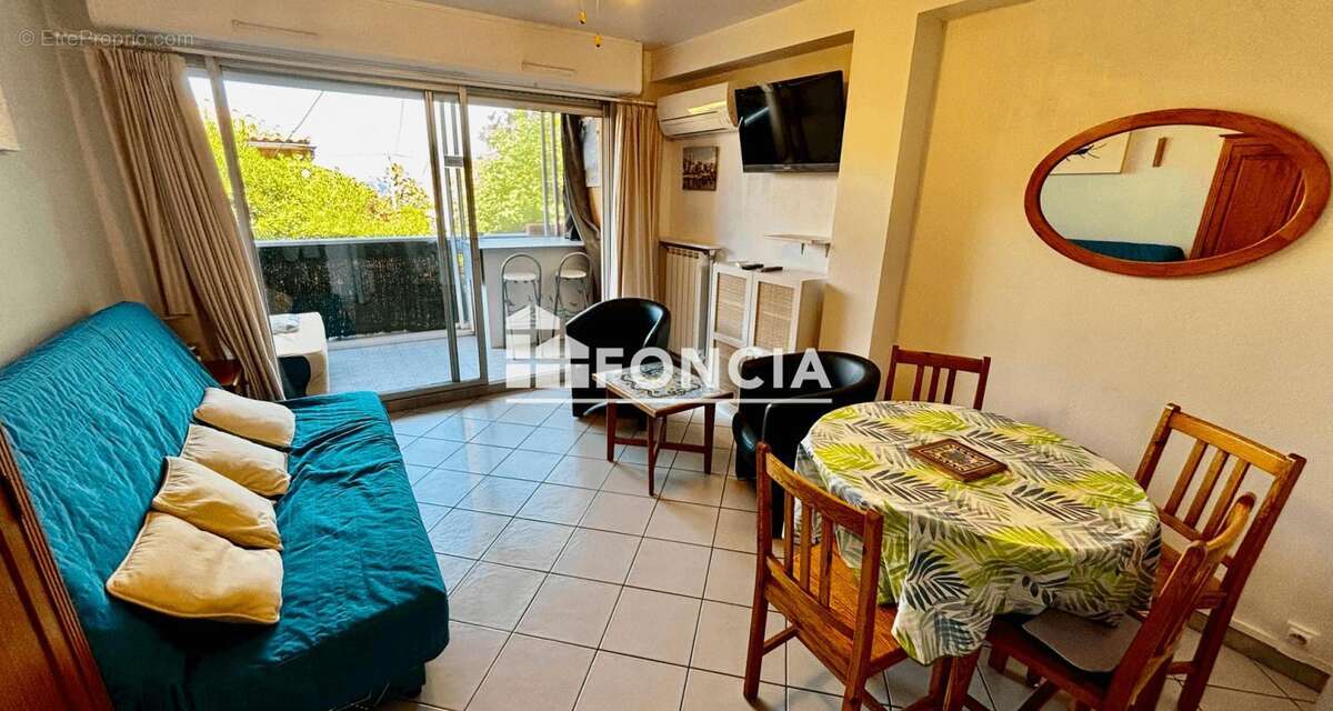 Appartement à SIX-FOURS-LES-PLAGES