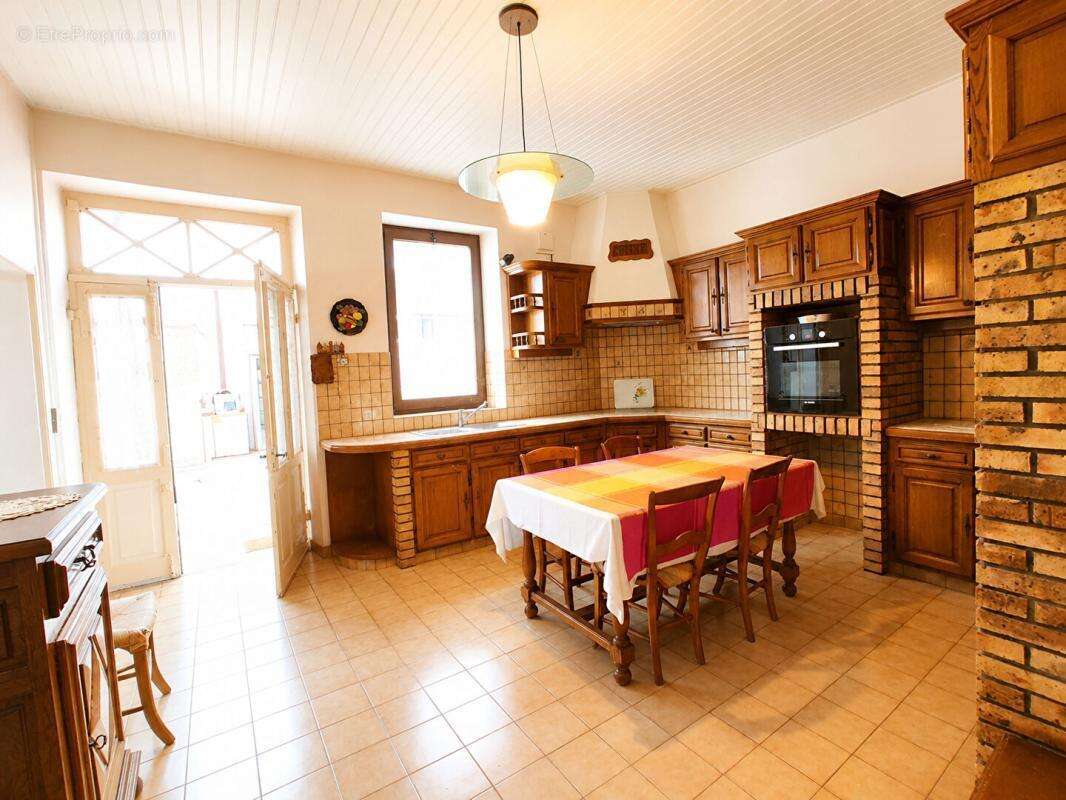 Maison de Caractère 200m² - 5 chambres - TERRAIN 1000m² - photo 4