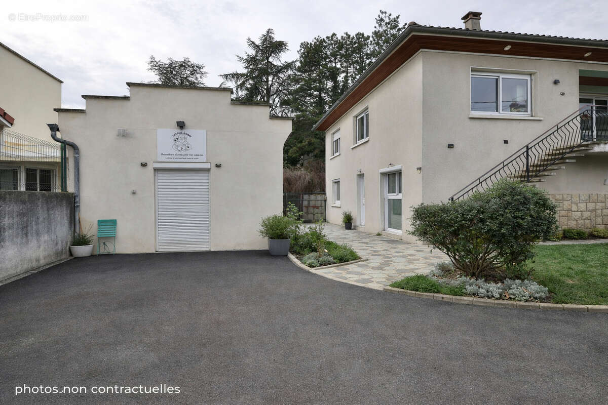 Maison à VAULX-EN-VELIN