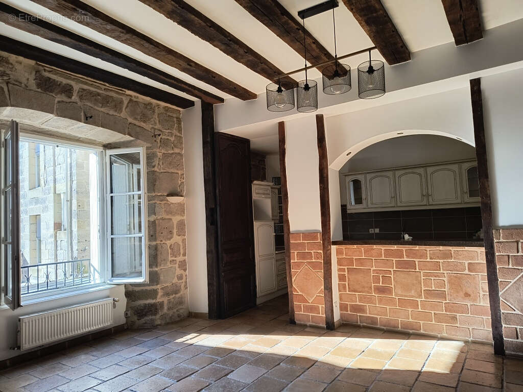 Appartement à BRIVE-LA-GAILLARDE