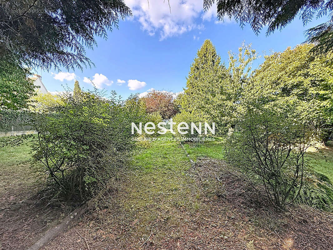 Terrain à JOUE-LES-TOURS