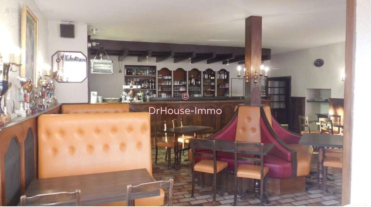 Commerce à PONT-DE-SALARS