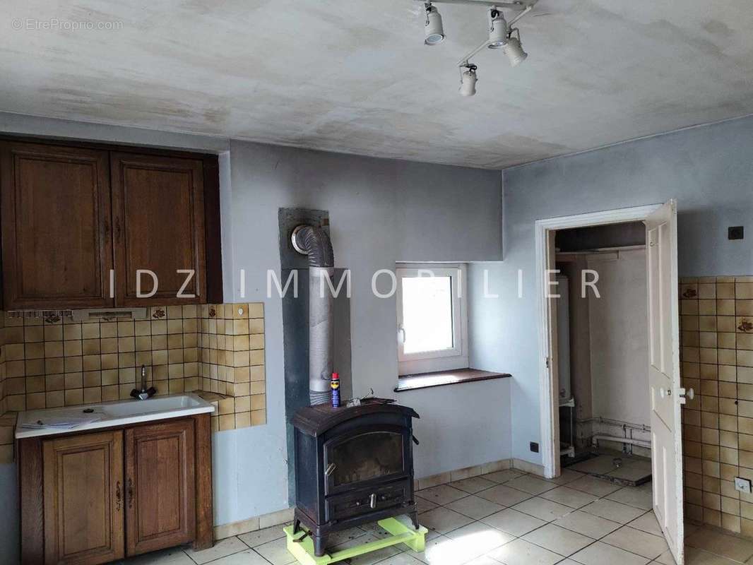 CUISINE - Maison à AILLIANVILLE