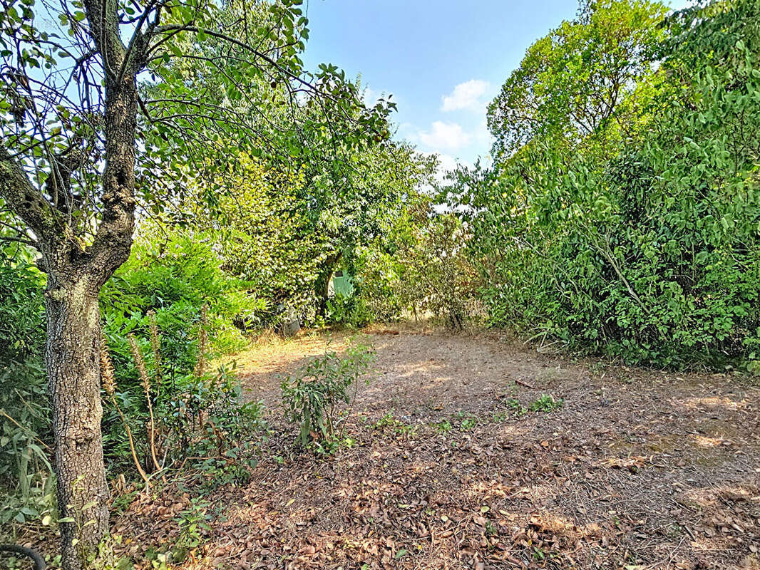 Terrain à batir à Pessac (Monteil) - photo 3