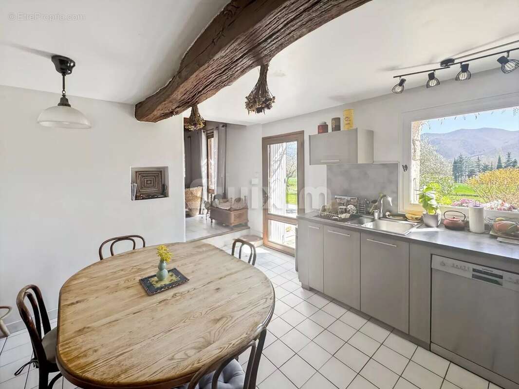 Maison à LE POET-LAVAL