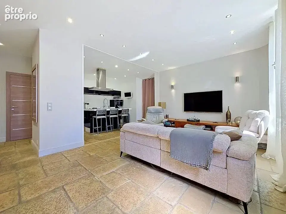 Magnifique maison de ville ,proche commerces et Croisette - 127 m2 habitables - photo 6