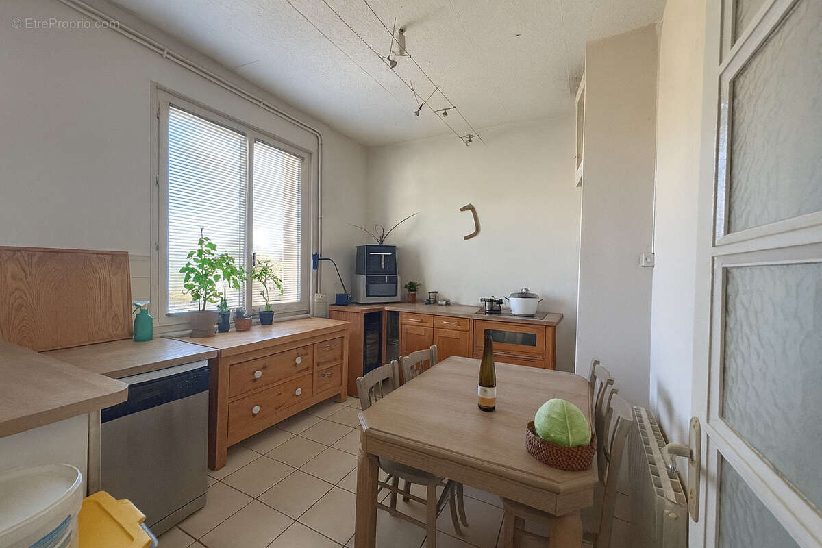 Appartement à GUILHERAND-GRANGES