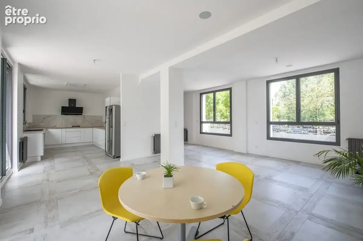 Maison 220 m² à Nanterre  - photo 2