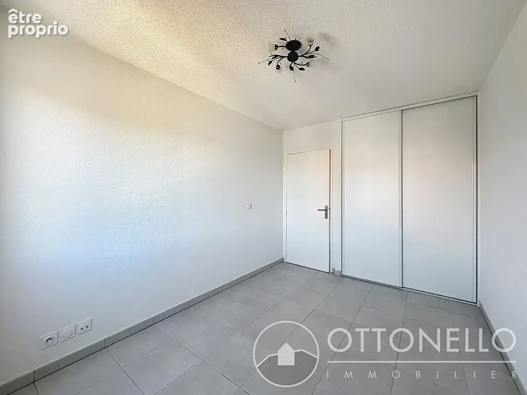 Appartement Roquebrune Sur Argens 3 pièces 72,70 m2 avec terrasse et garage en sous-sol - photo 8