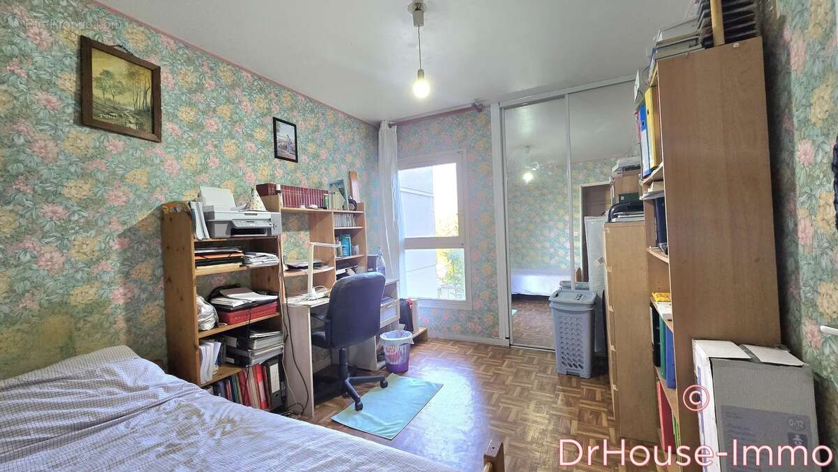 Appartement à LA COURNEUVE