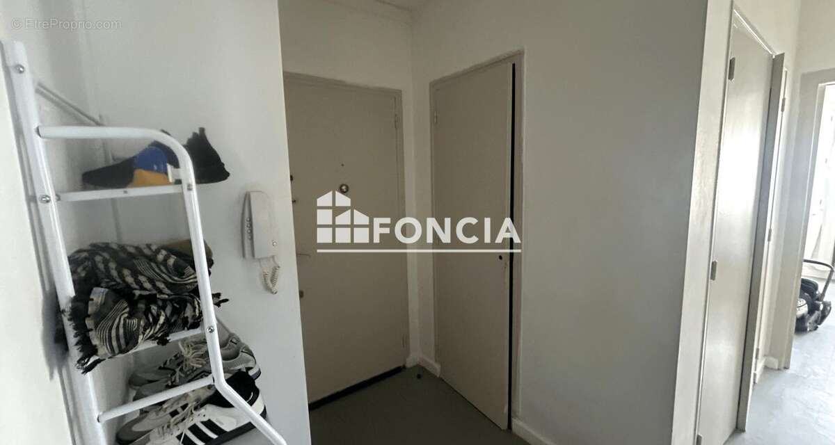 Appartement à PIERRELATTE