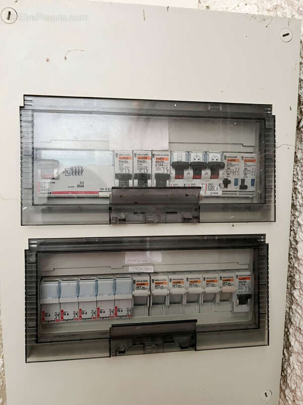 Maison à VILLENEUVE-LA-GUYARD