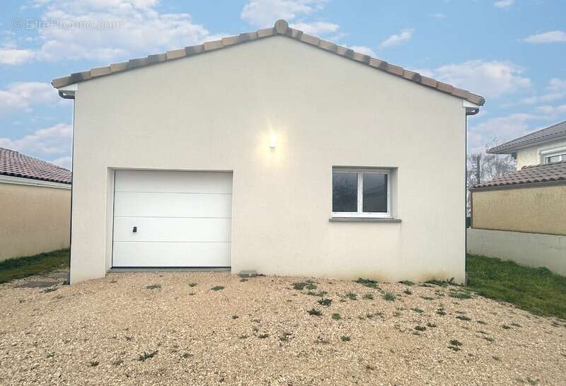 Maison à SAINT-LYS