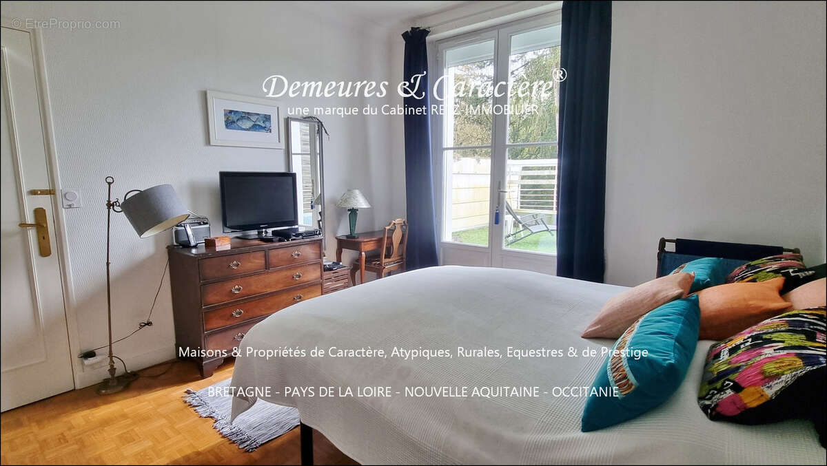Grande demeure bourgeoise centre bourg, dépendances, accès rivière - photo 23