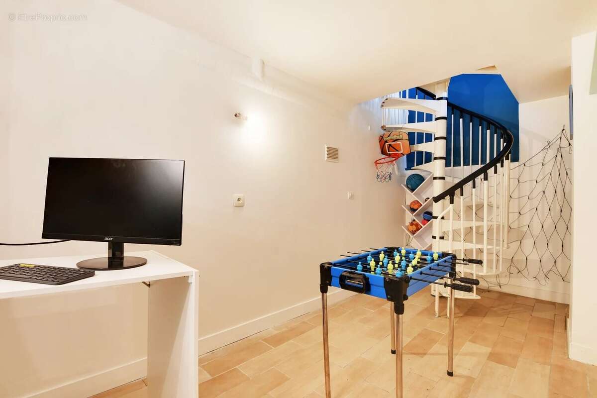 Appartement à COLOMBES