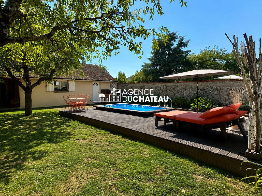 Maison 125 m² à Nandy  - photo 2