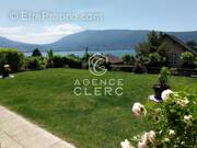 Appartement à VEYRIER-DU-LAC