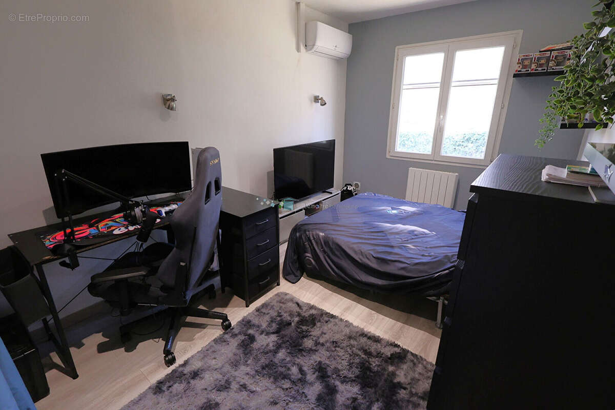 Maison Saint Cezaire Sur Siagne de 120 m² avec un terrain de 1606 m² avec piscine - photo 17