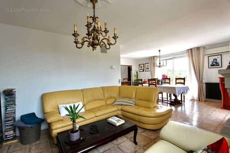 Maison à LA LANDE-DE-FRONSAC