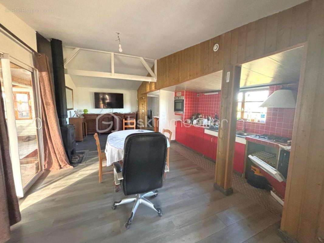 Maison à LA VILLE-ES-NONAIS