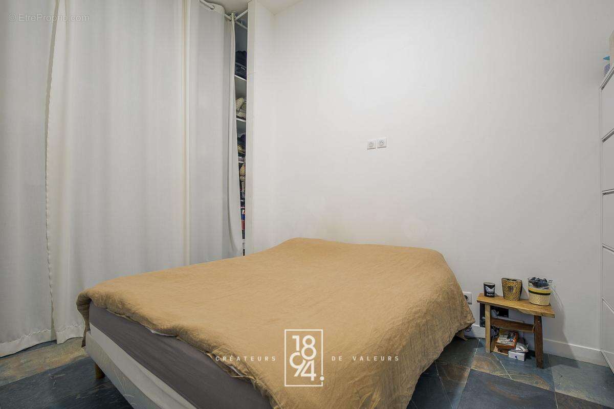 Appartement à MARSEILLE-7E