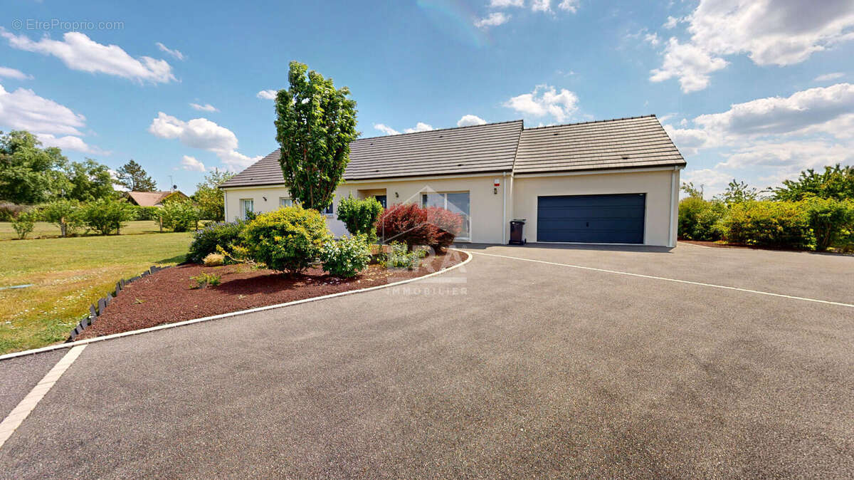 Maison à VIGNOUX-SUR-BARANGEON