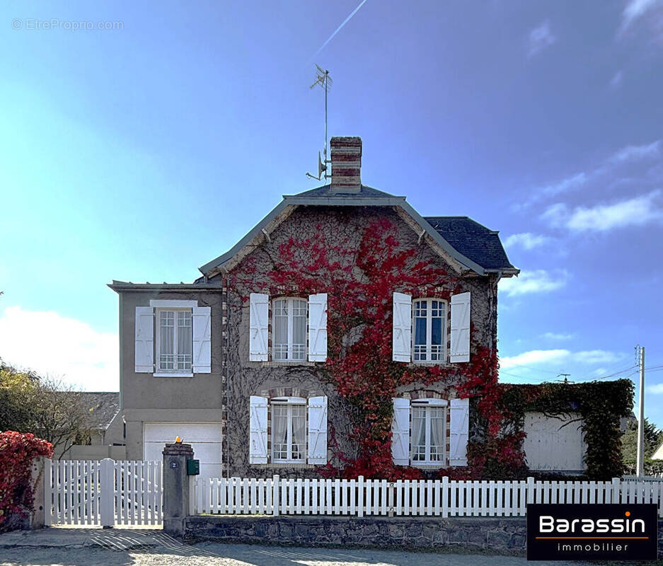 Maison à AGON-COUTAINVILLE