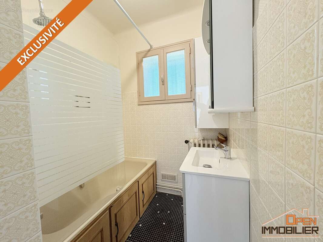 Maison 57 m² à Saint-Julien-De-Lampon  - photo 9
