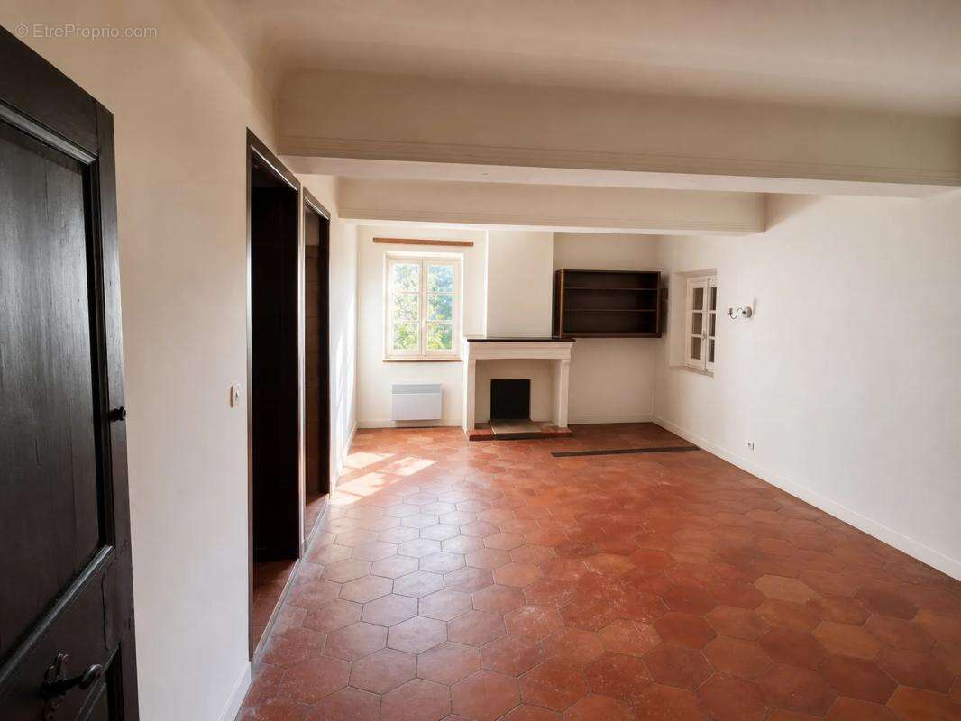 Maison de 6 pièces de 128 m² à Vidauban - photo 9
