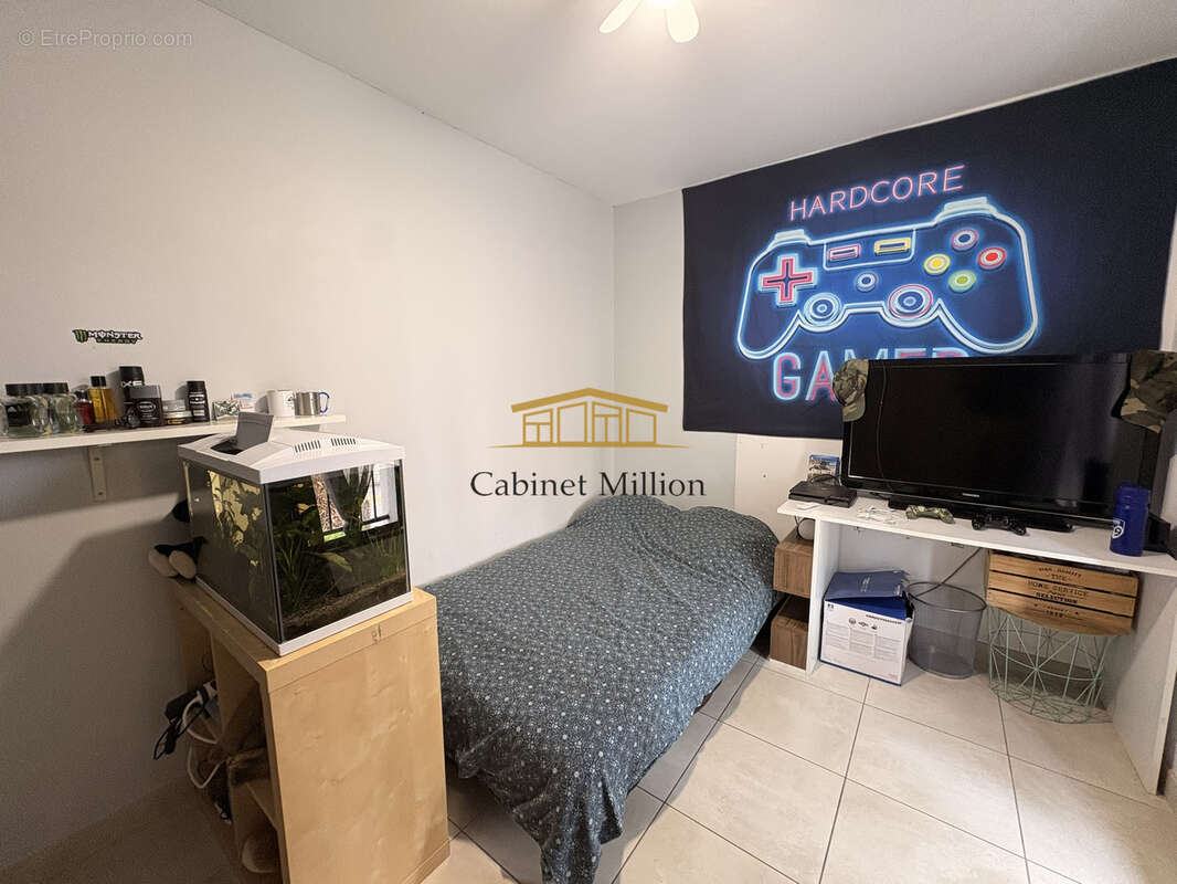 Vic la gardiole - Maison T4 de 90m2 en excelent état . - photo 5