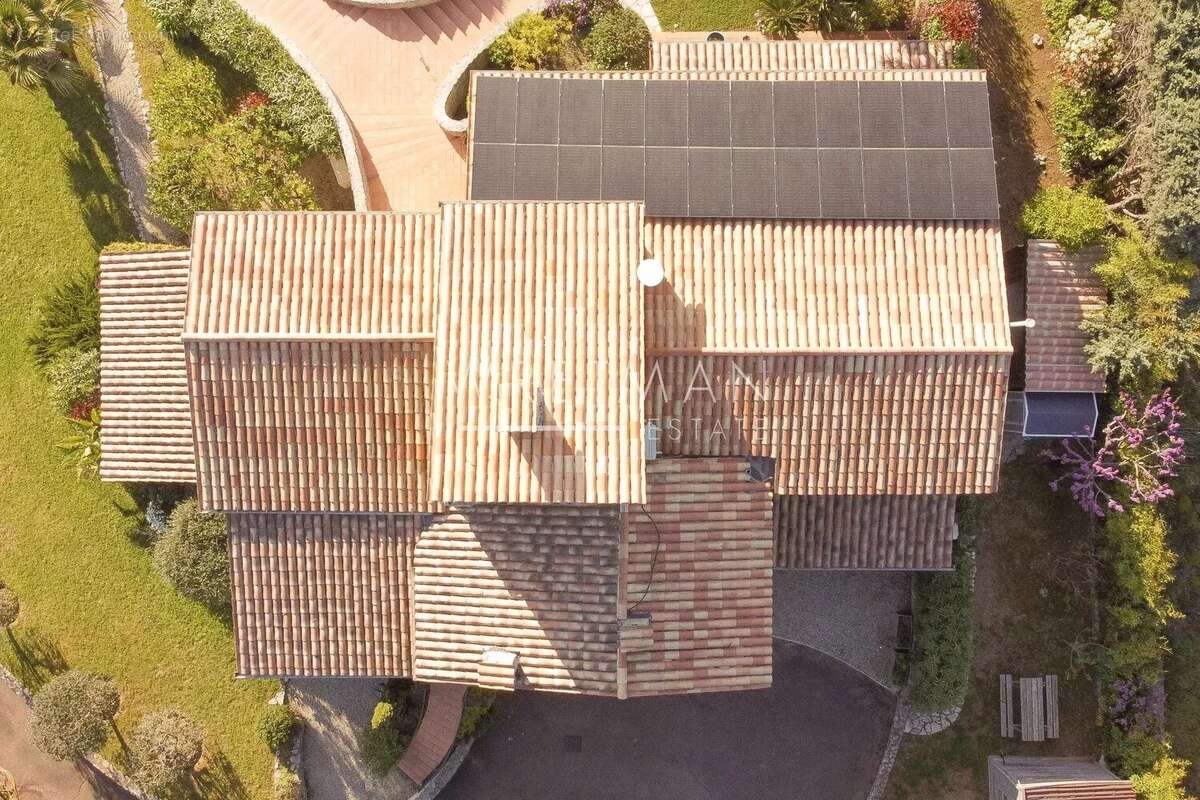 Magnifique villa familiale de 6 chambres, belle piscine et pool house, vues panoramiques à couper le souffle - Peyminade - photo 42