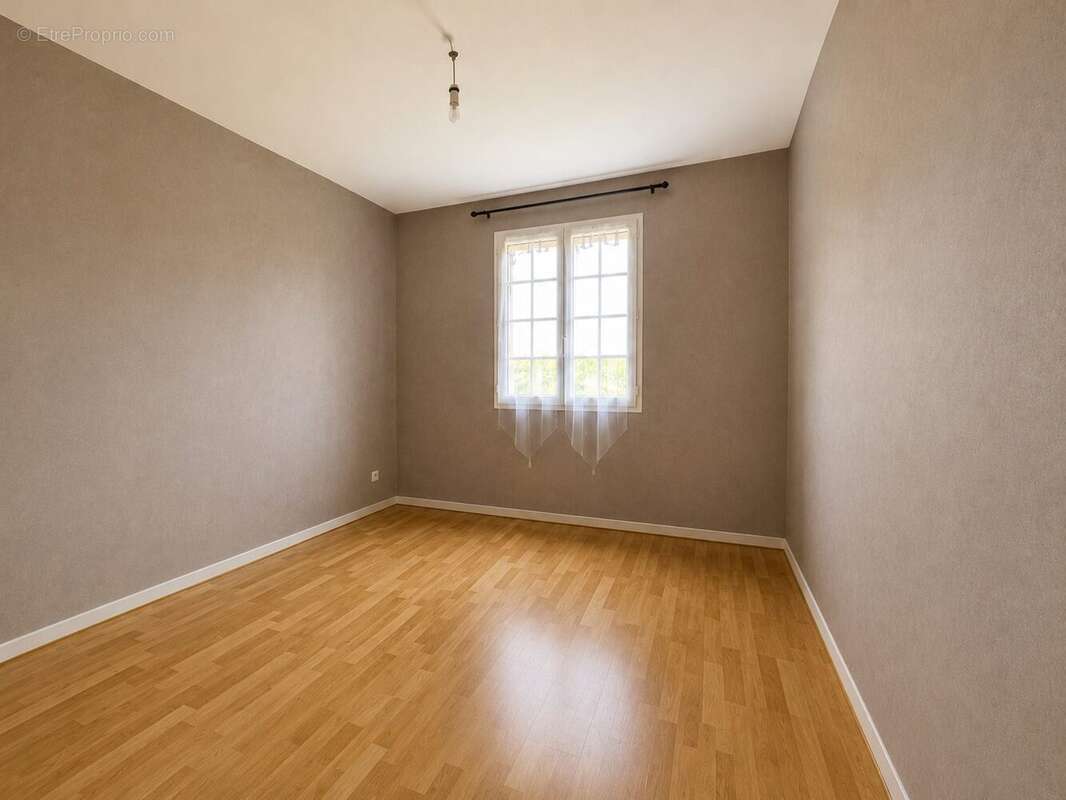 Maison 115 m² à Villermain  - photo 9