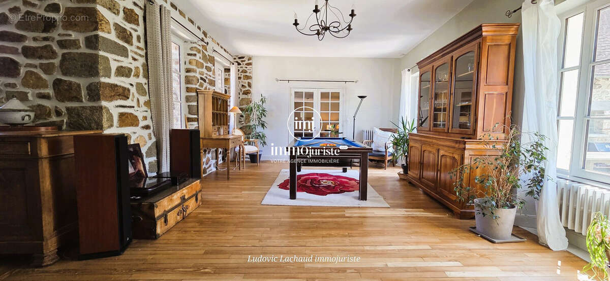Maison 231 m² à Ladignac-Le-Long  - photo 2