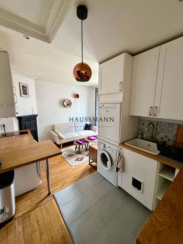 Appartement Paris XVIIIème arrondissement - photo 3