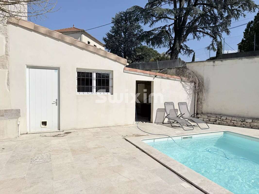 Maison à MONTELIMAR